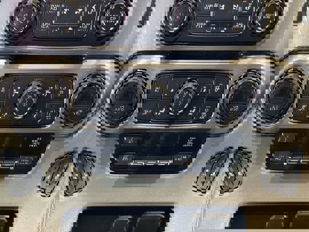 Used 2016 Chevrolet Tahoe LT w/ Luxury Package image 21