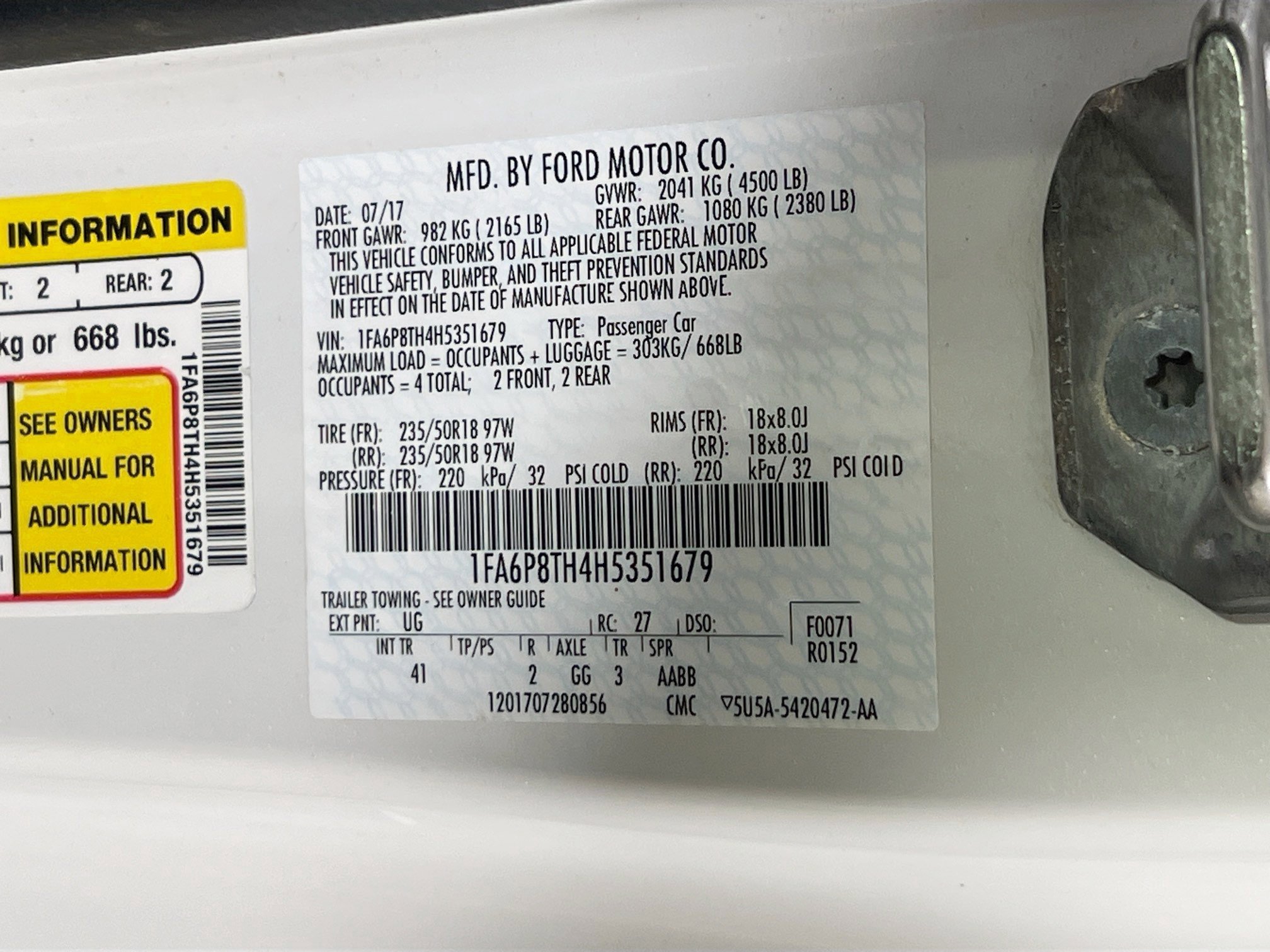 Used 2017 Ford Mustang Premium image 31