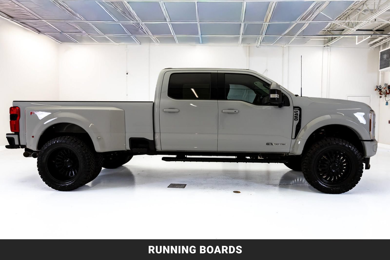 Used 2026 Ford F450 Lariat w/ Lariat Premium Package AWD/4WD image 10