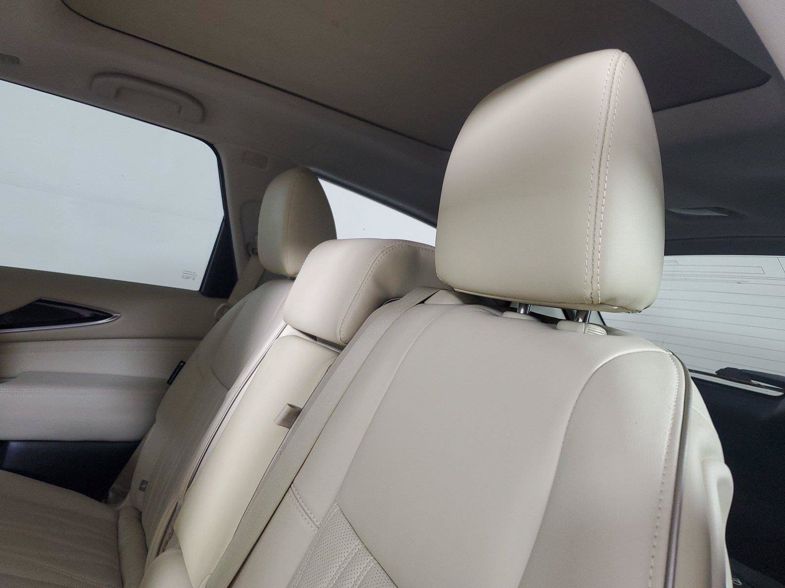 Used 2018 INFINITI QX60 FWD w/ Deluxe Technology Package image 12