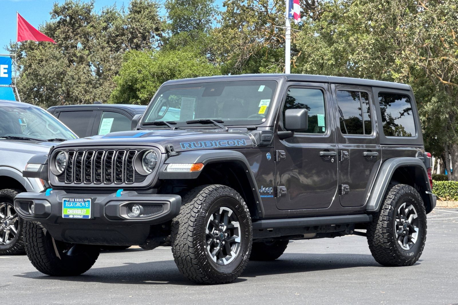 Used 2024 Jeep Wrangler Unlimited Rubicon 4xe AWD/4WD image 7
