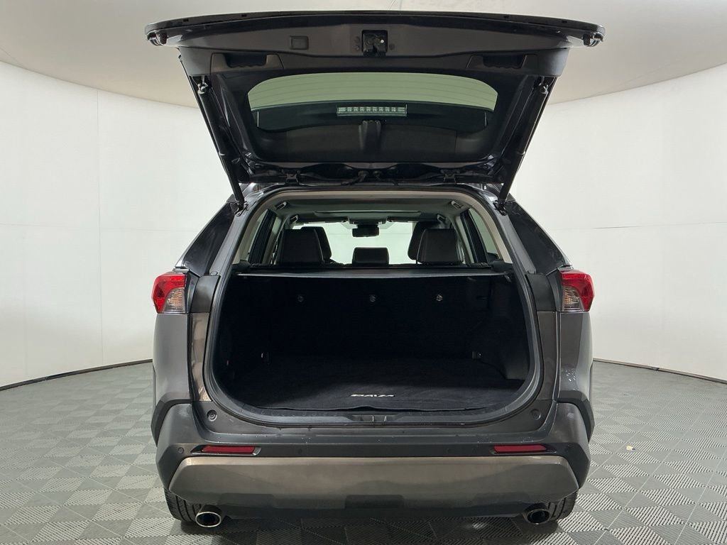 Used 2019 Toyota RAV4 Limited image 29