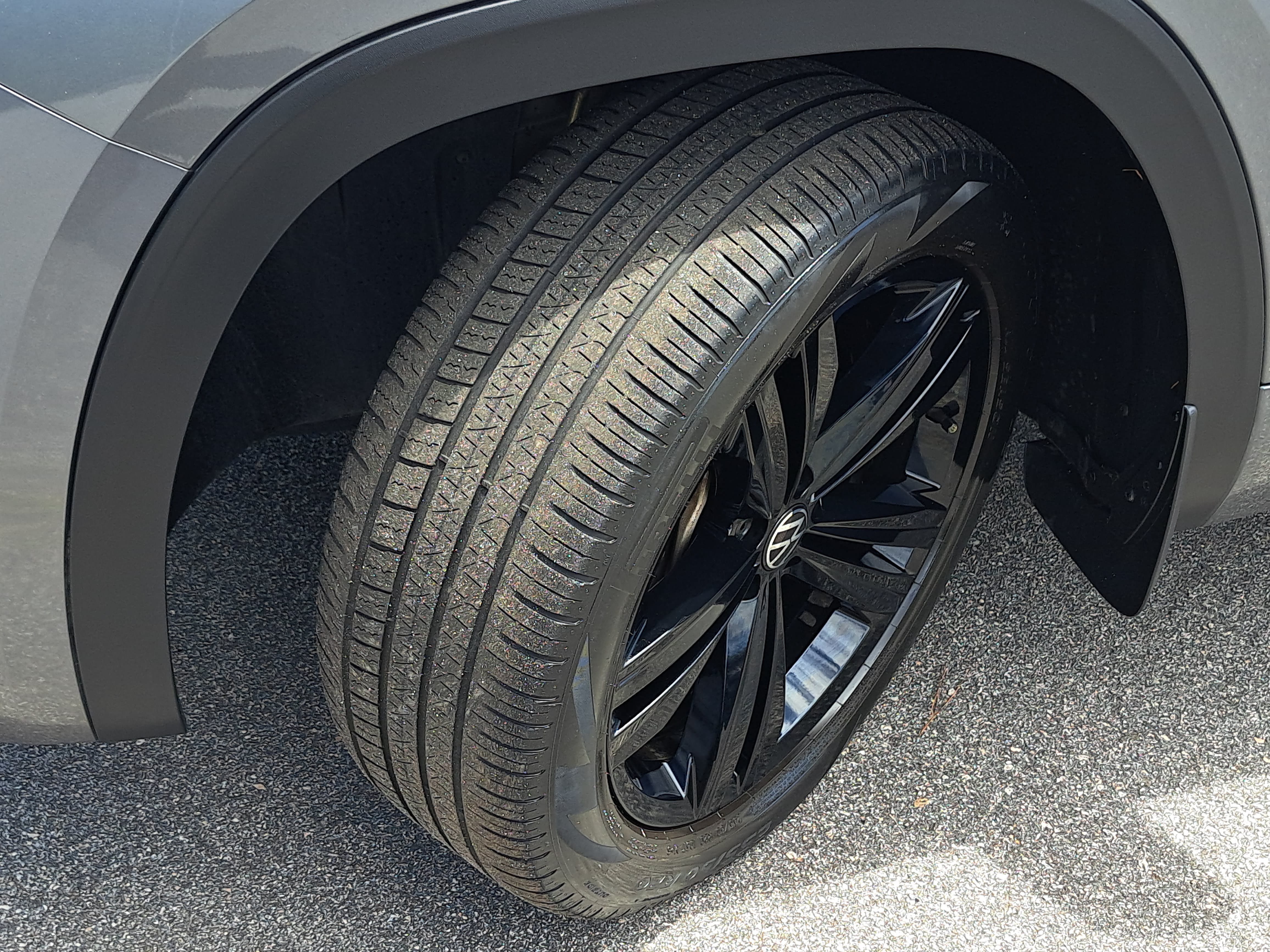 Certified 2022 Volkswagen Atlas SEL R-Line AWD/4WD image 32