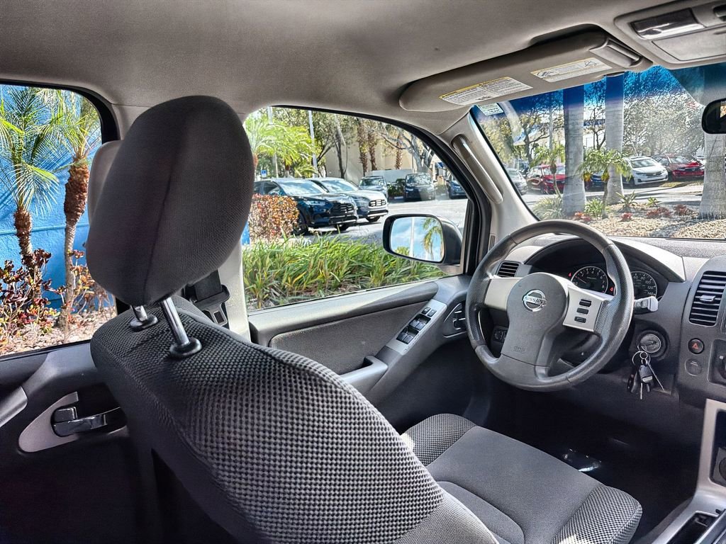 Used 2010 Nissan Pathfinder S image 15