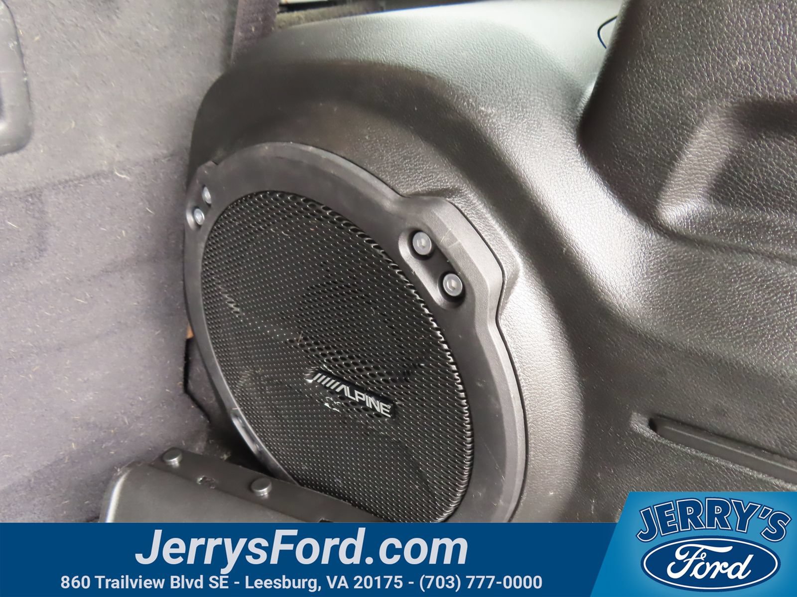 Used 2020 Jeep Wrangler Unlimited Sahara AWD/4WD image 32