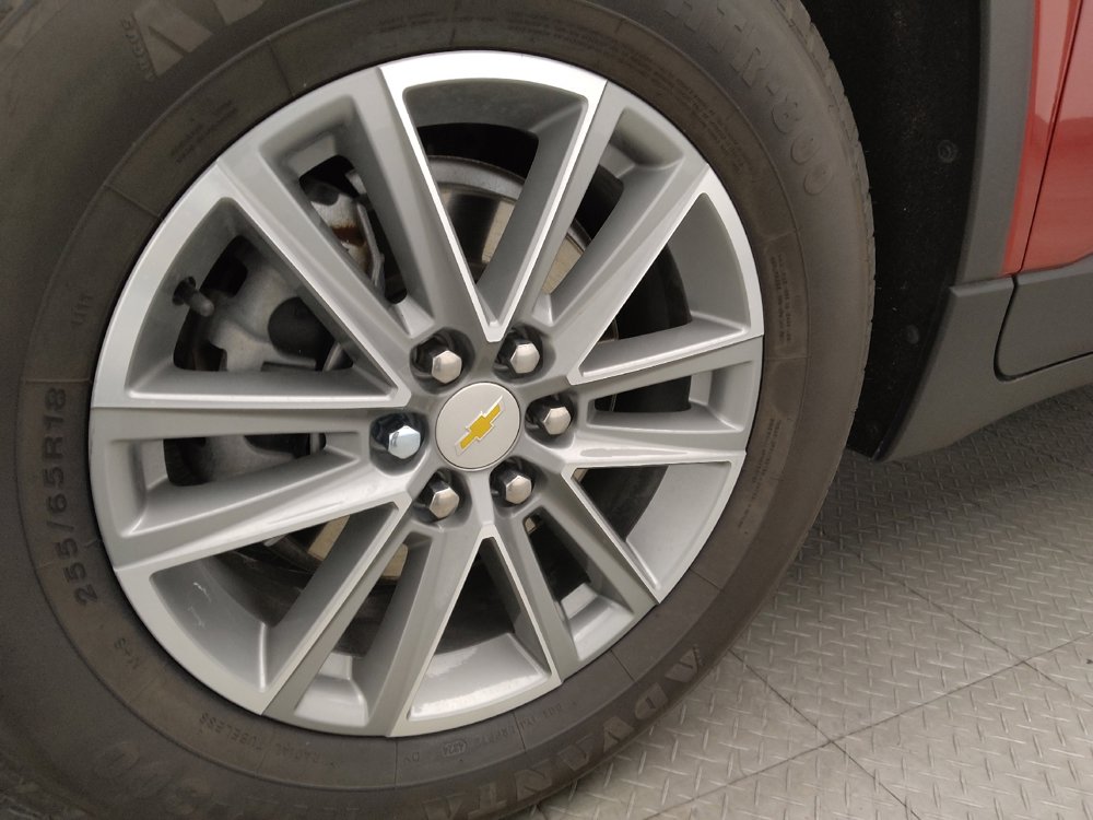 Used 2023 Chevrolet Traverse LT image 31