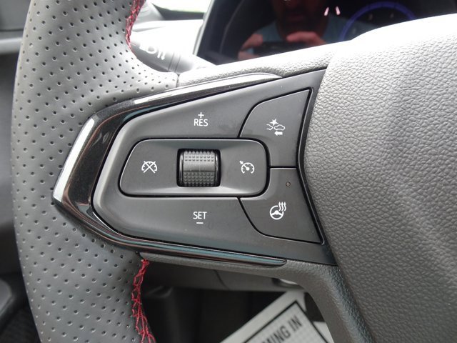 Certified 2024 Chevrolet Trax RS w/ Driver Confidence Package image 24