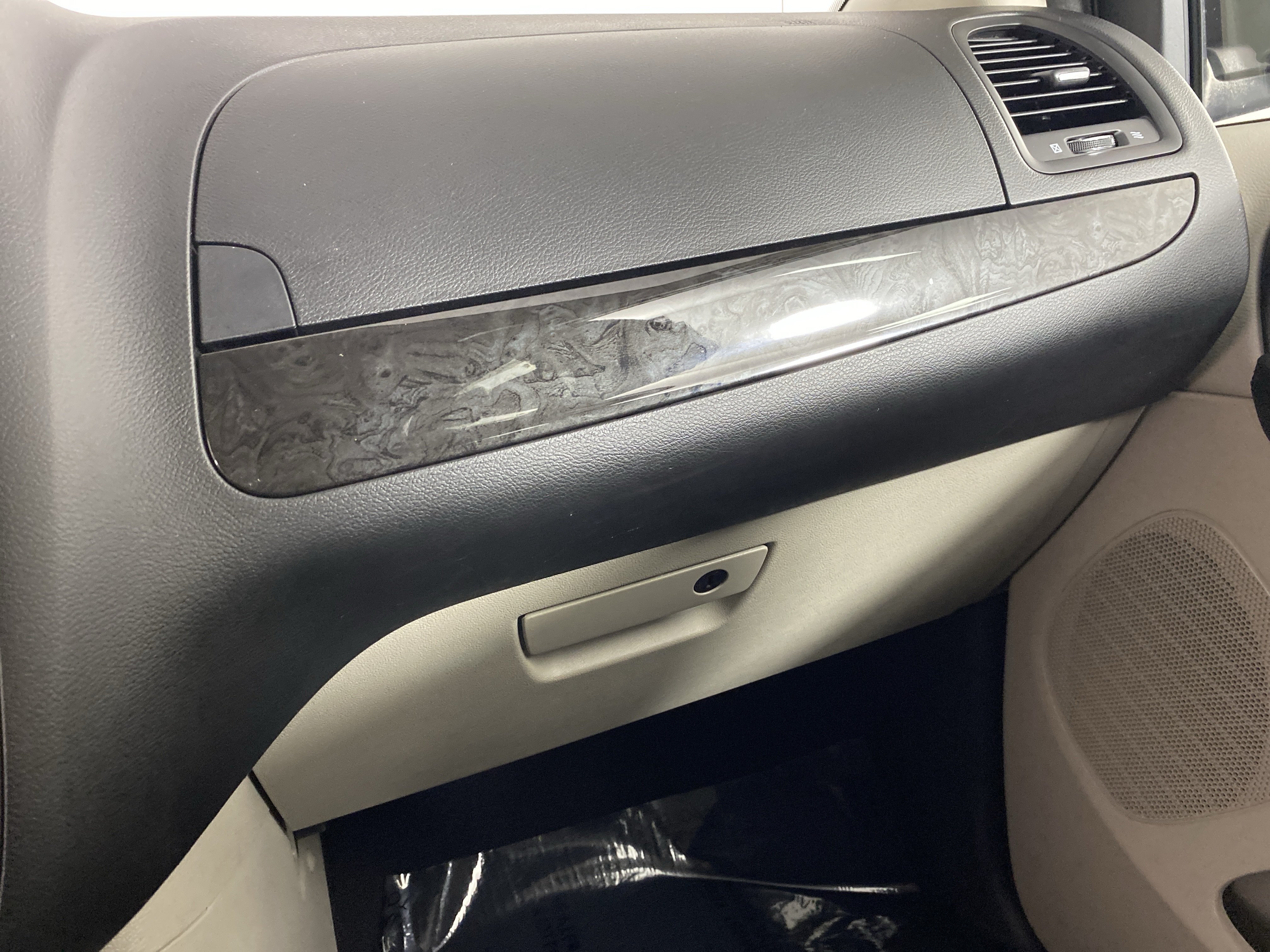 Used 2019 Dodge Grand Caravan SE w/ UConnect Hands-Free Group FWD image 36