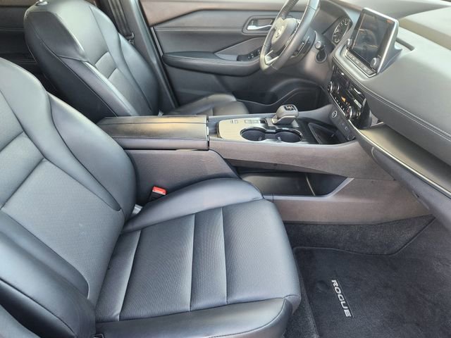 Used 2022 Nissan Rogue SV w/ SV Premium Package image 10