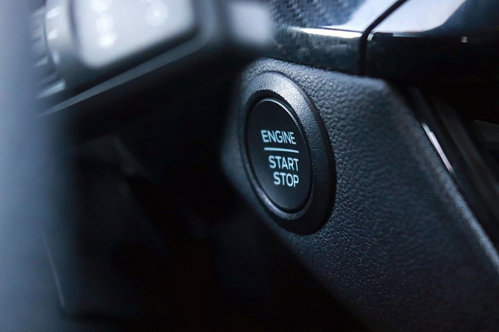 Used 2025 Ford Escape ST-Line AWD/4WD image 24