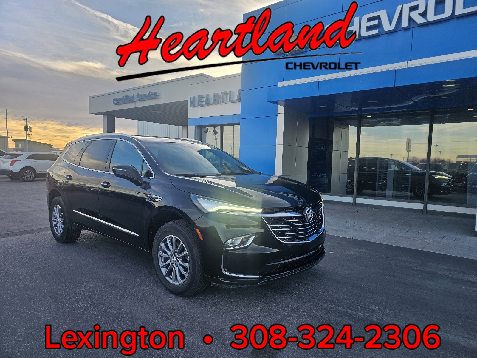 Used 2024 Buick Enclave Premium image 1