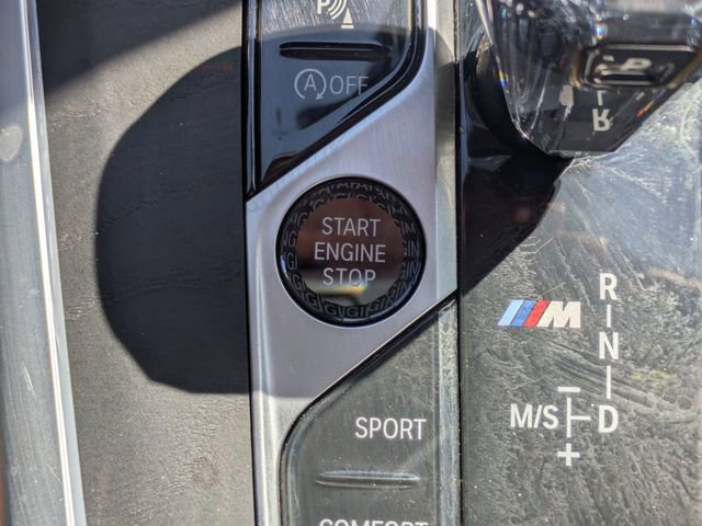 Used 2021 BMW X7 M50i image 34