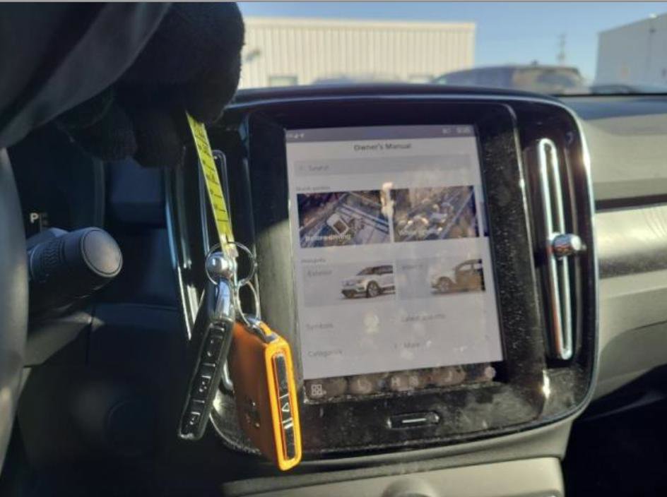 Used 2023 Volvo C40 P8 Recharge Plus image 11