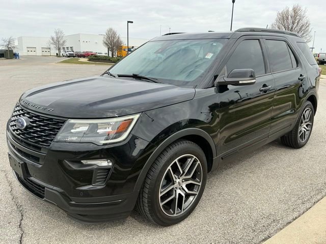 Used 2018 Ford Explorer Sport image 3