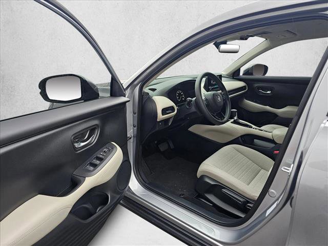 Used 2025 Honda HR-V LX image 18