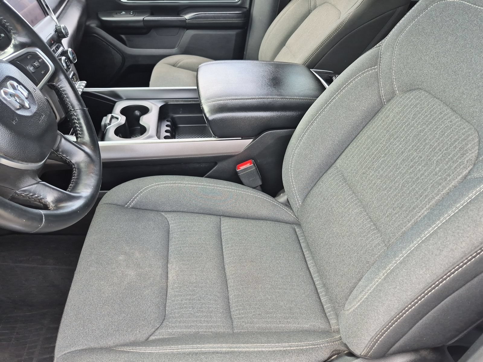 Used 2022 RAM 1500 Big Horn AWD/4WD image 16