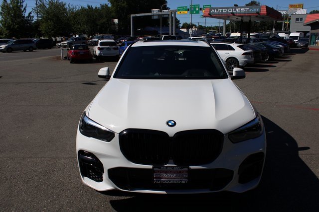 Used 2022 BMW X5 xDrive40i w/ M Sport Package image 10