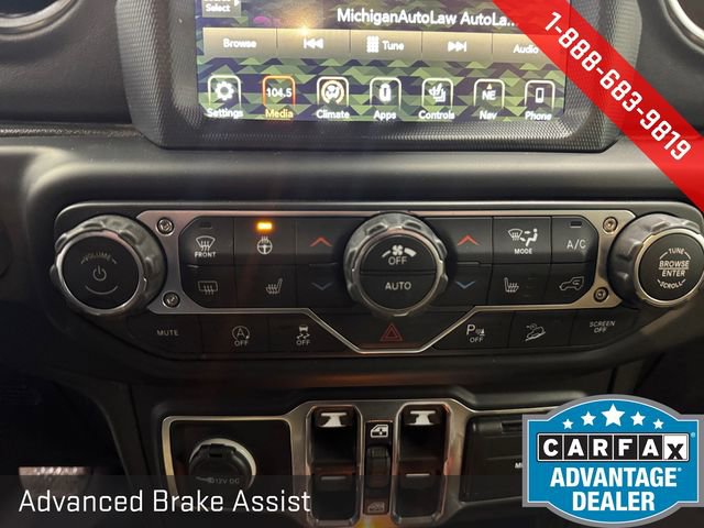 Used 2019 Jeep Wrangler Unlimited Sahara image 4