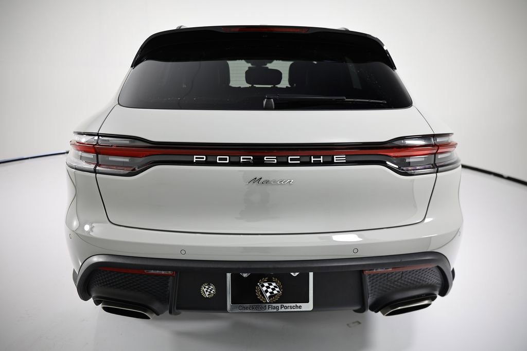Used 2025 Porsche Macan image 6