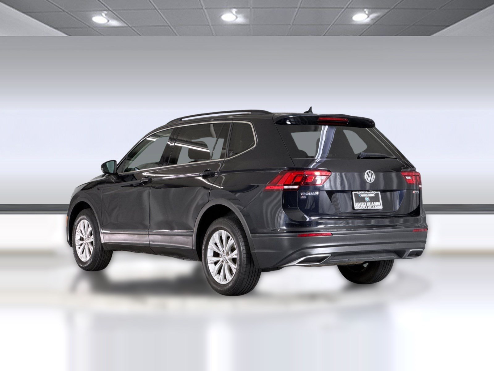 Used 2019 Volkswagen Tiguan SE AWD/4WD image 3