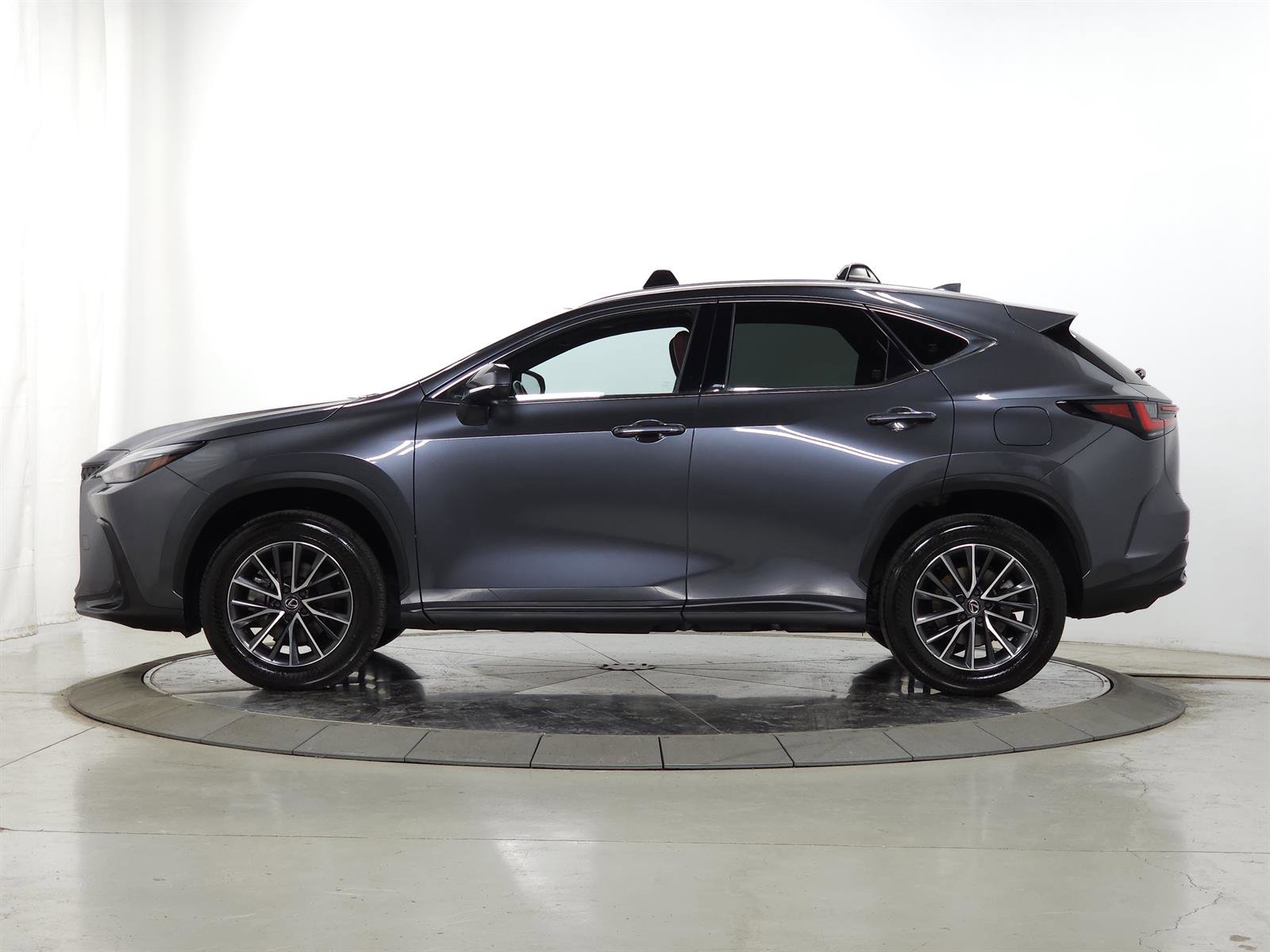 Certified 2024 Lexus NX 350h AWD 4dr Crossover image 4