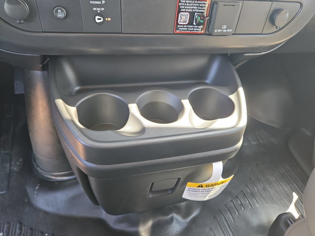 New 2026 GMC Savana 2500 w/ Driver Convenience Package RWD image 28
