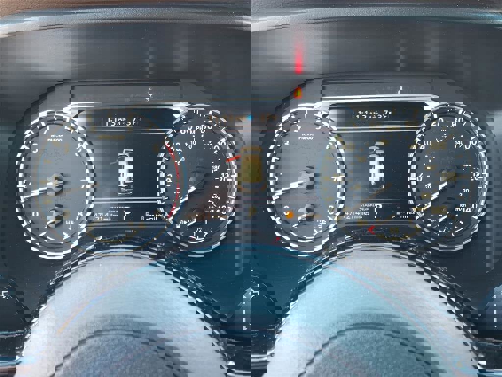 Used 2023 Nissan Rogue SV w/ SV Premium B Package image 17