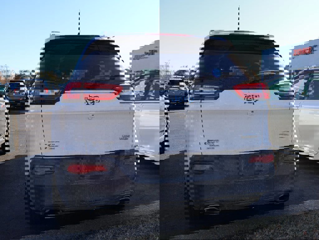 Used 2016 Jeep Cherokee Latitude w/ Comfort/Convenience Group image 13