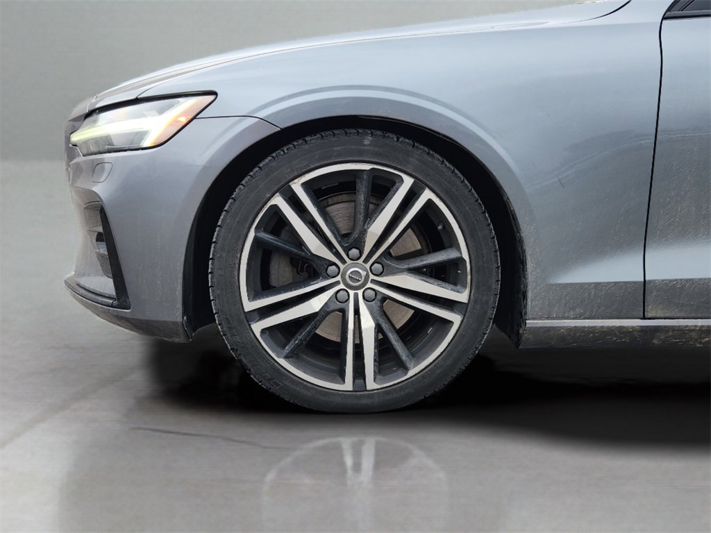Used 2019 Volvo S60 T6 R-Design image 27