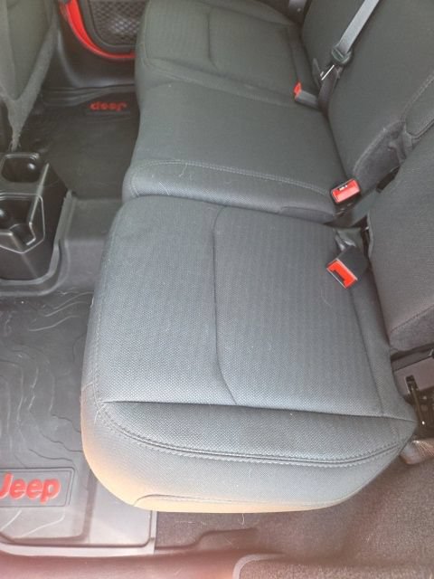 Used 2021 Jeep Wrangler Unlimited Sport AWD/4WD image 30