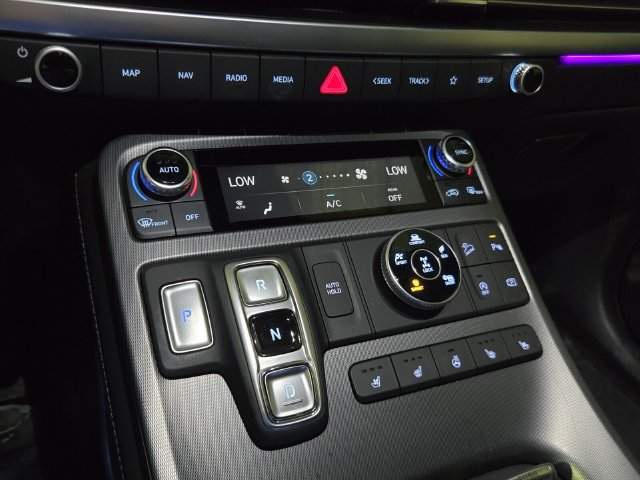 Used 2025 Hyundai Palisade Calligraphy AWD/4WD image 18