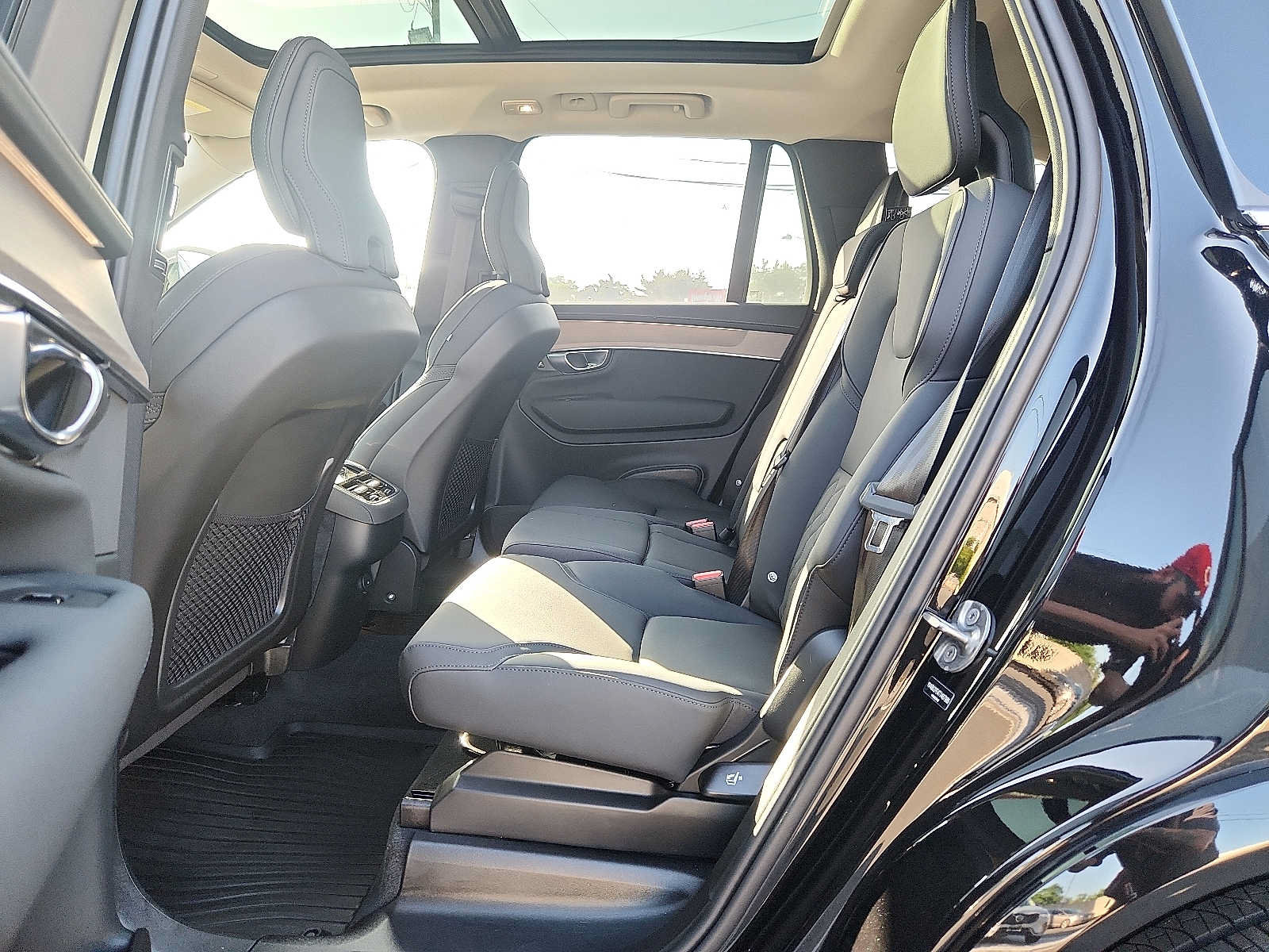 Used 2026 Volvo XC90 B6 Plus w/ Protection Package Premier AWD/4WD image 10