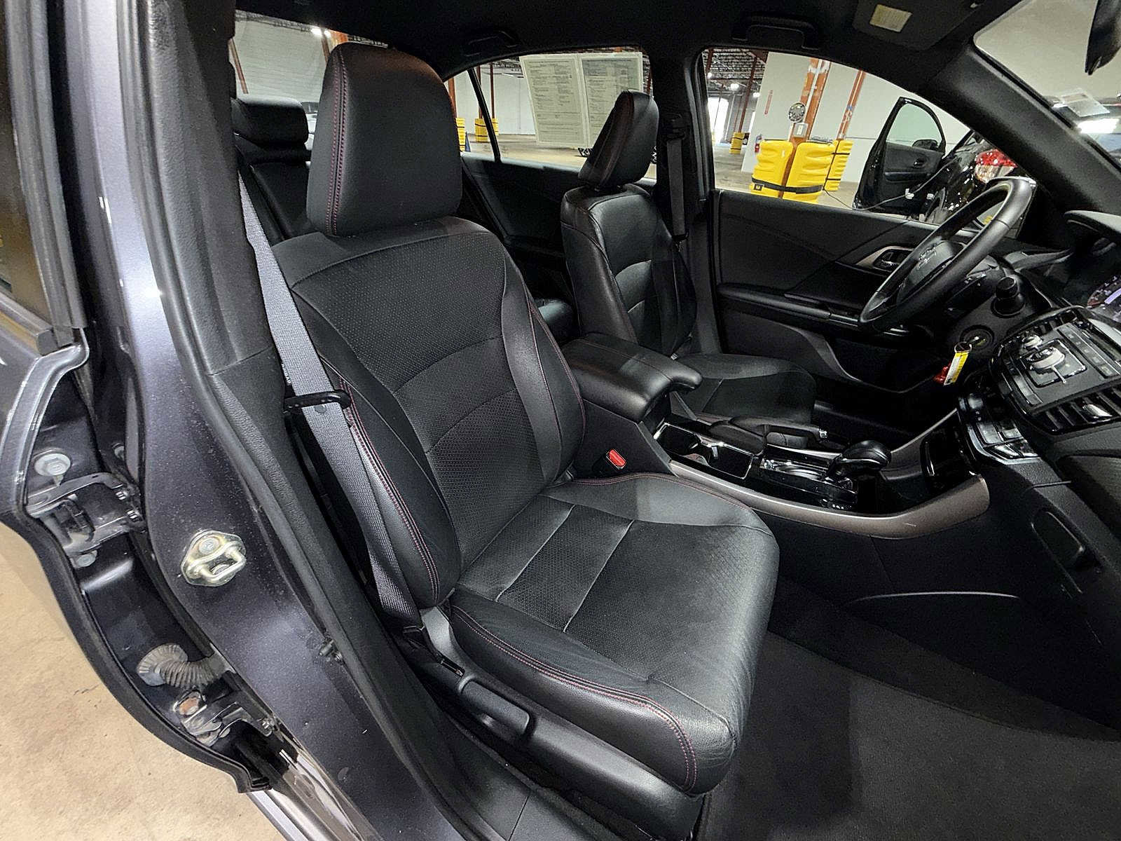 Used 2017 Honda Accord Sport Special Edition image 15