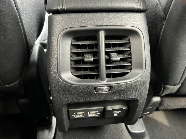 Used 2021 Jeep Cherokee Limited AWD/4WD image 36
