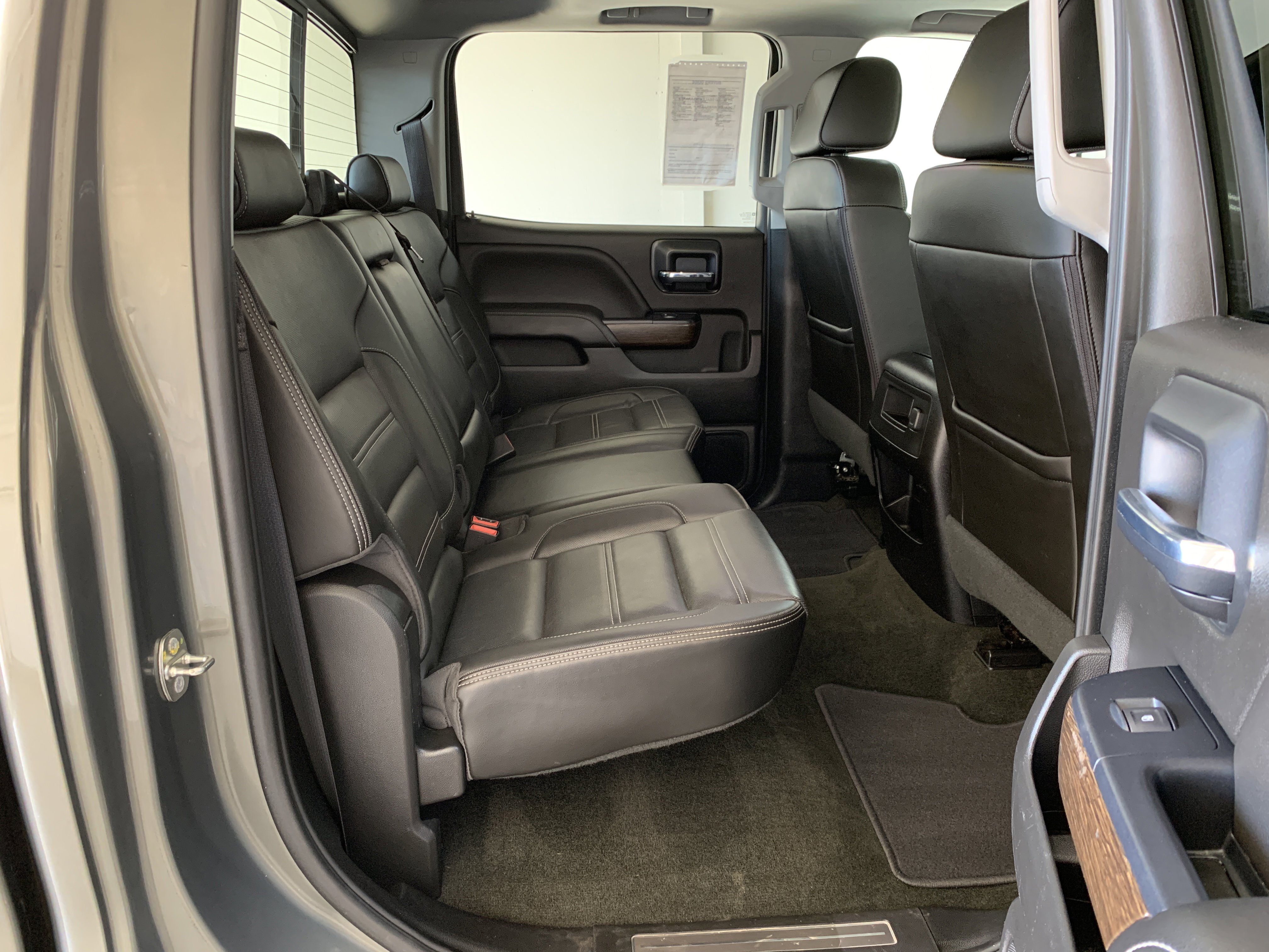 Used 2018 GMC Sierra 2500 Denali w/ Duramax Plus Package image 38