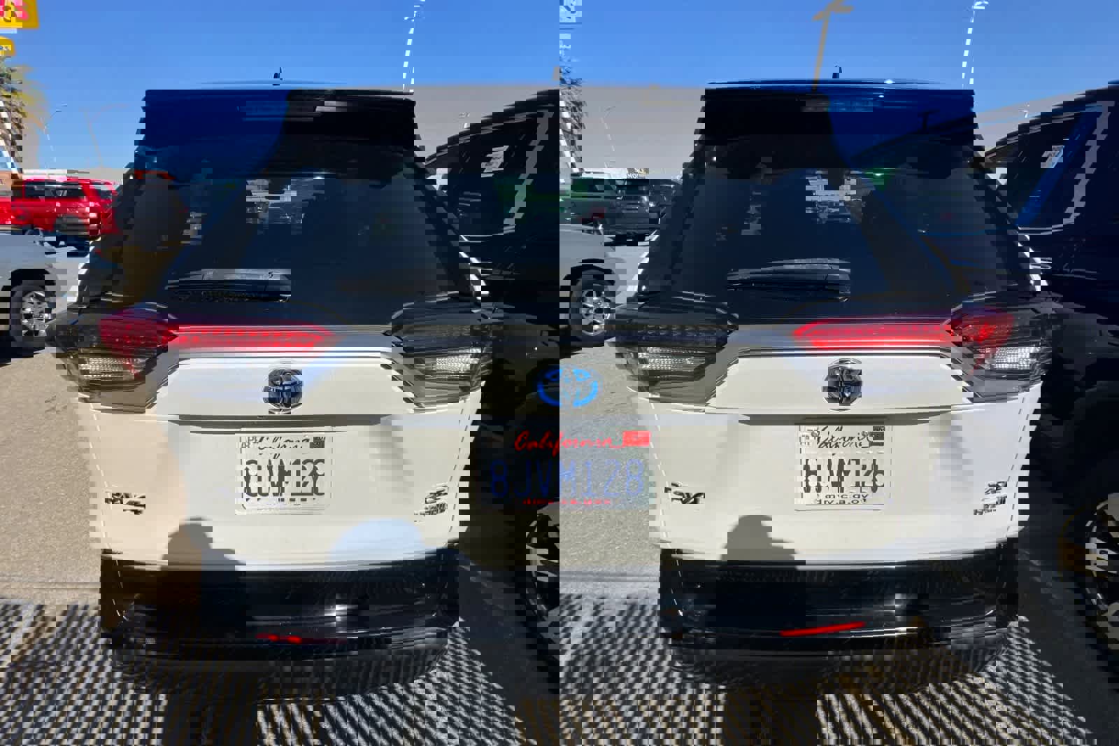 Used 2019 Toyota RAV4 XSE w/ Carpet Mat Package AWD/4WD image 5