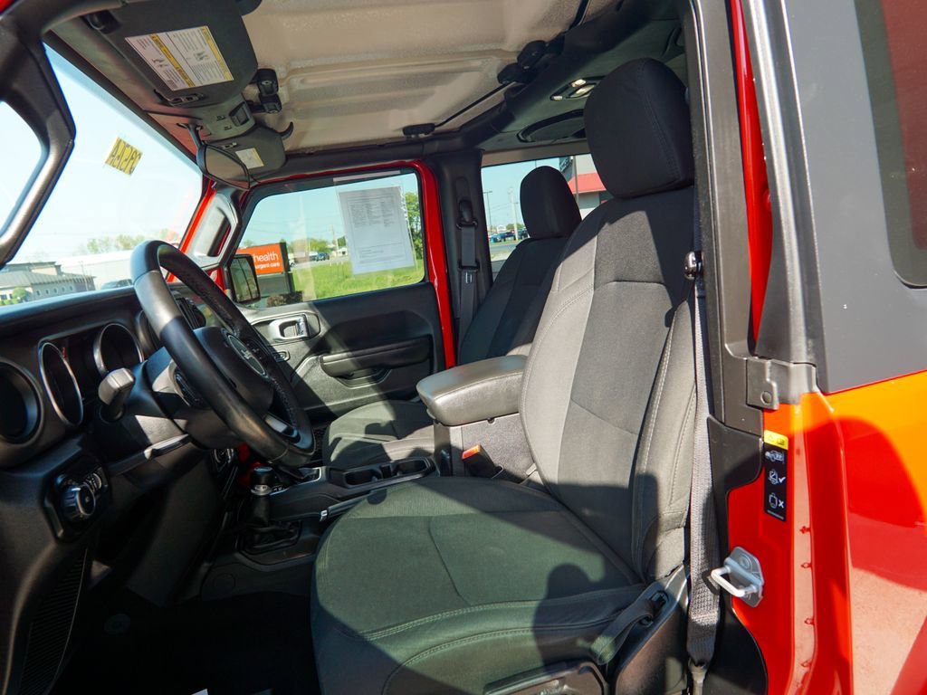 Used 2020 Jeep Wrangler Sport AWD/4WD image 13