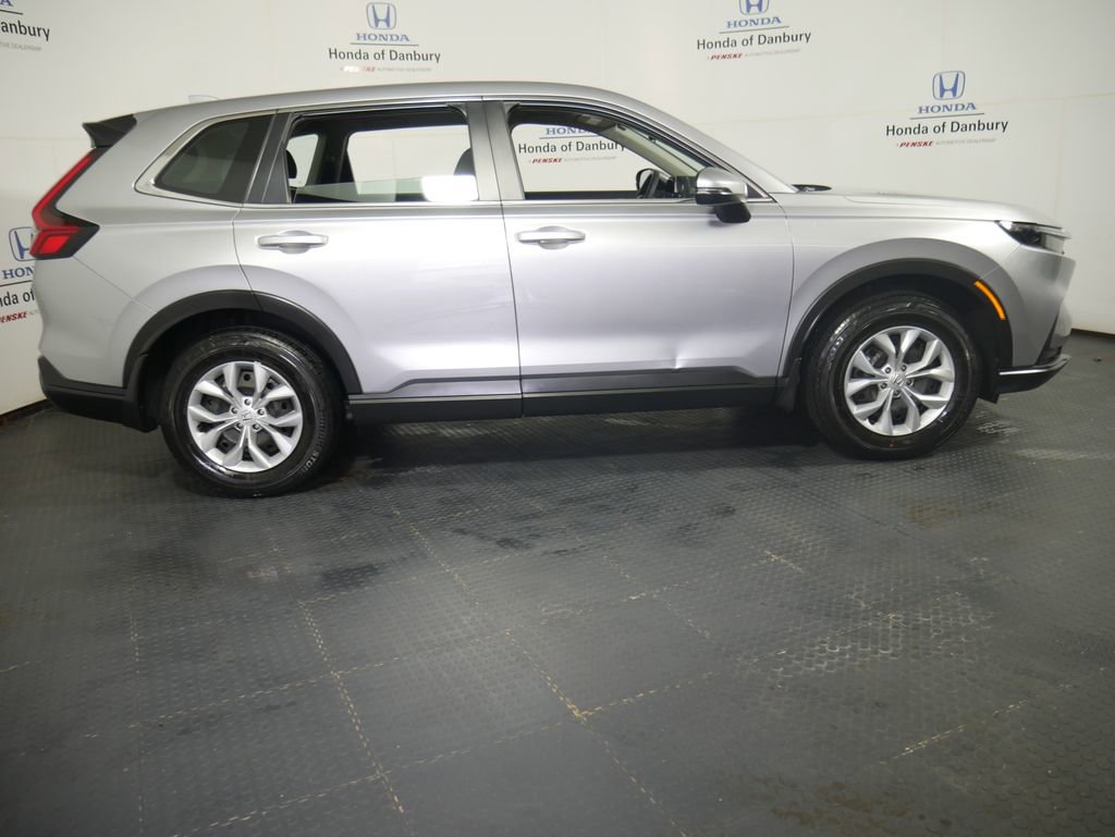 Used 2023 Honda CR-V LX image 4
