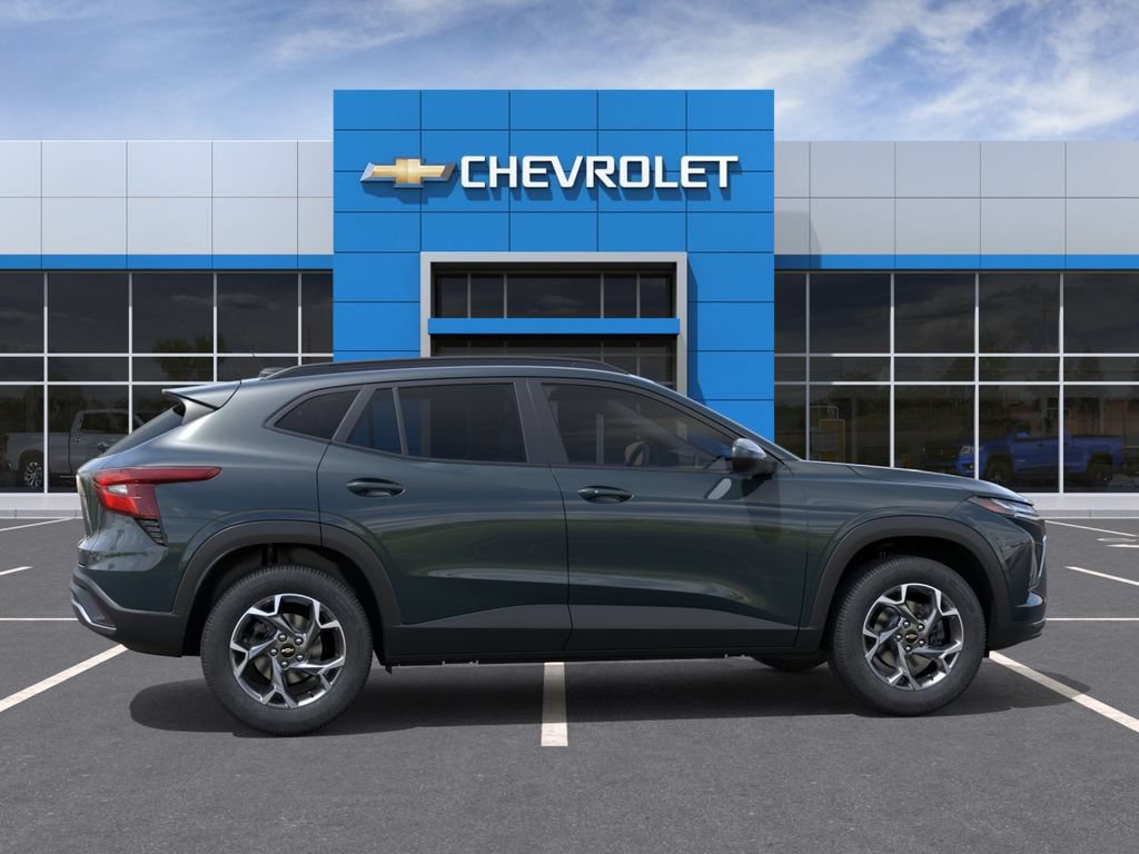 New 2026 Chevrolet Trax LT w/ Sunroof Package FWD image 5