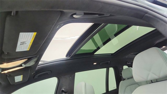 Used 2023 BMW X7 xDrive40i w/ M Sport Package image 63