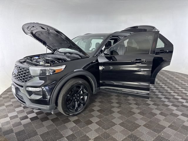 Used 2024 Ford Explorer ST-Line w/ Class IV Trailer Tow Package AWD/4WD image 12