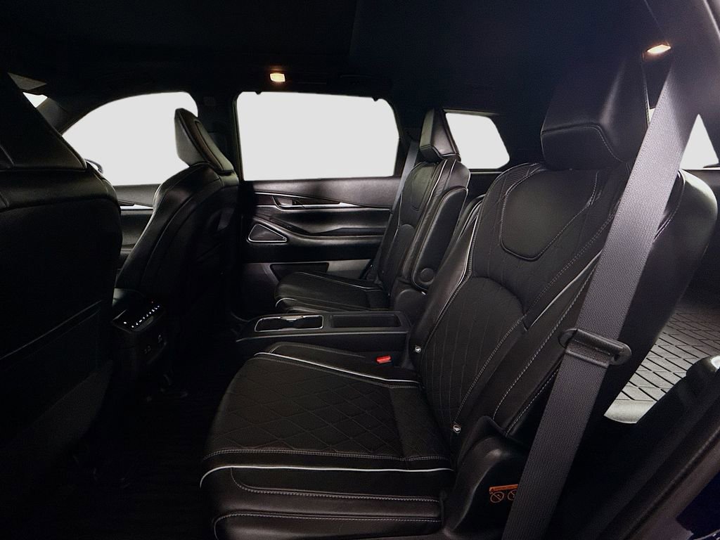 Used 2023 INFINITI QX60 Autograph w/ Cargo Package image 16