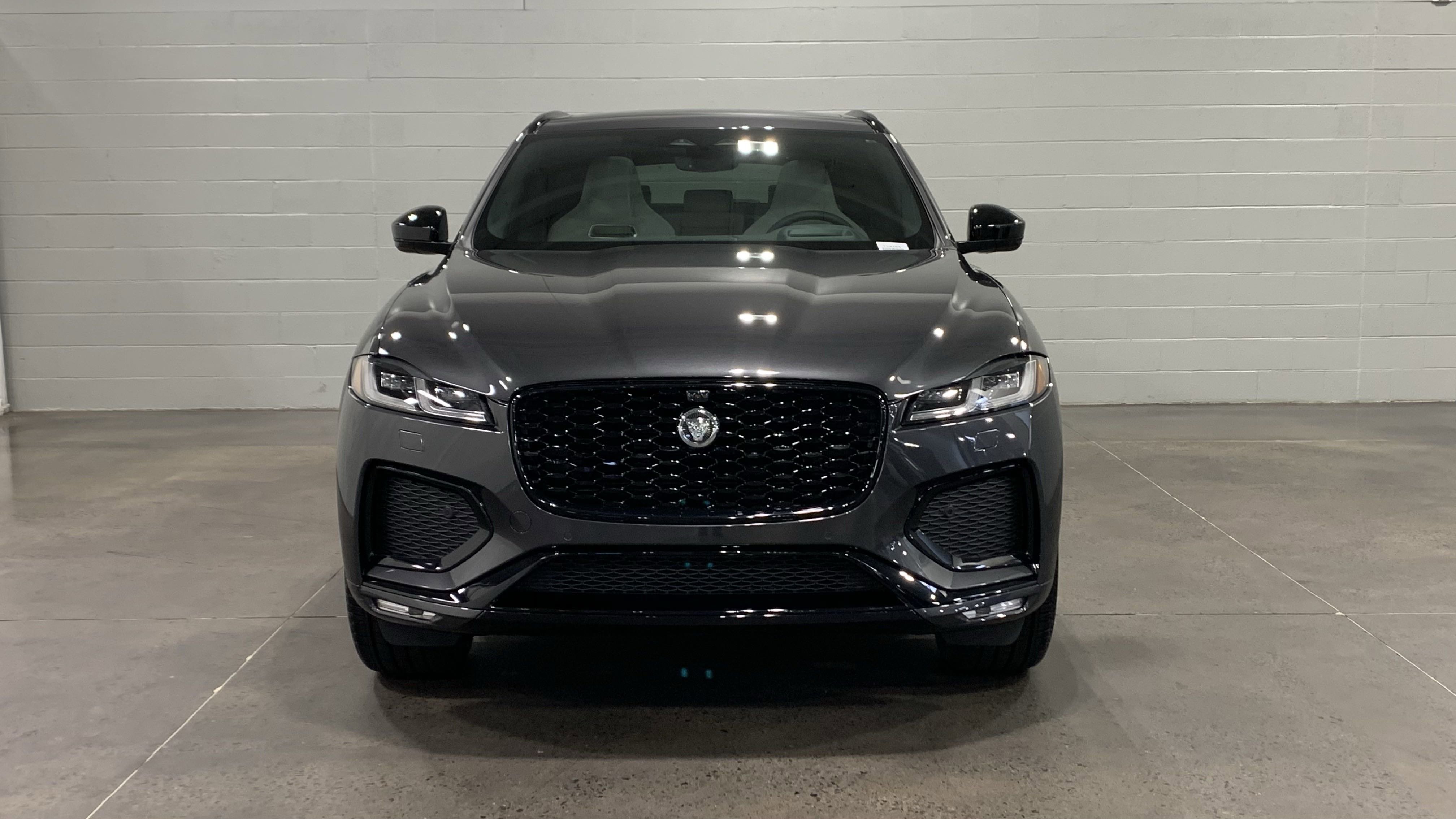 New 2026 Jaguar F-PACE R-Dynamic S image 9