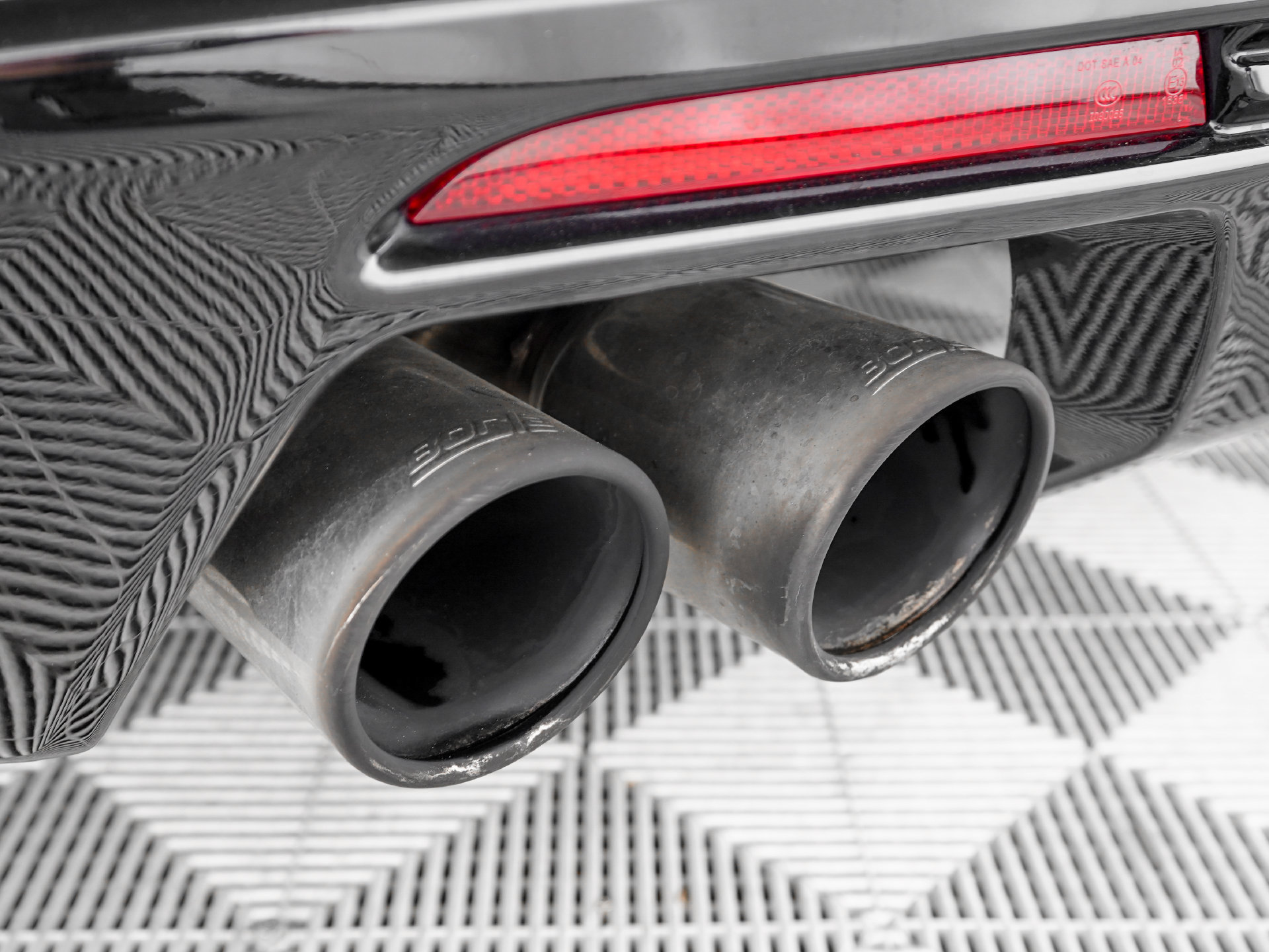Used 2022 Chevrolet Camaro ZL1 RWD image 32