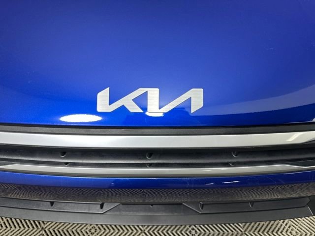 Used 2025 Kia K4 LXS image 9