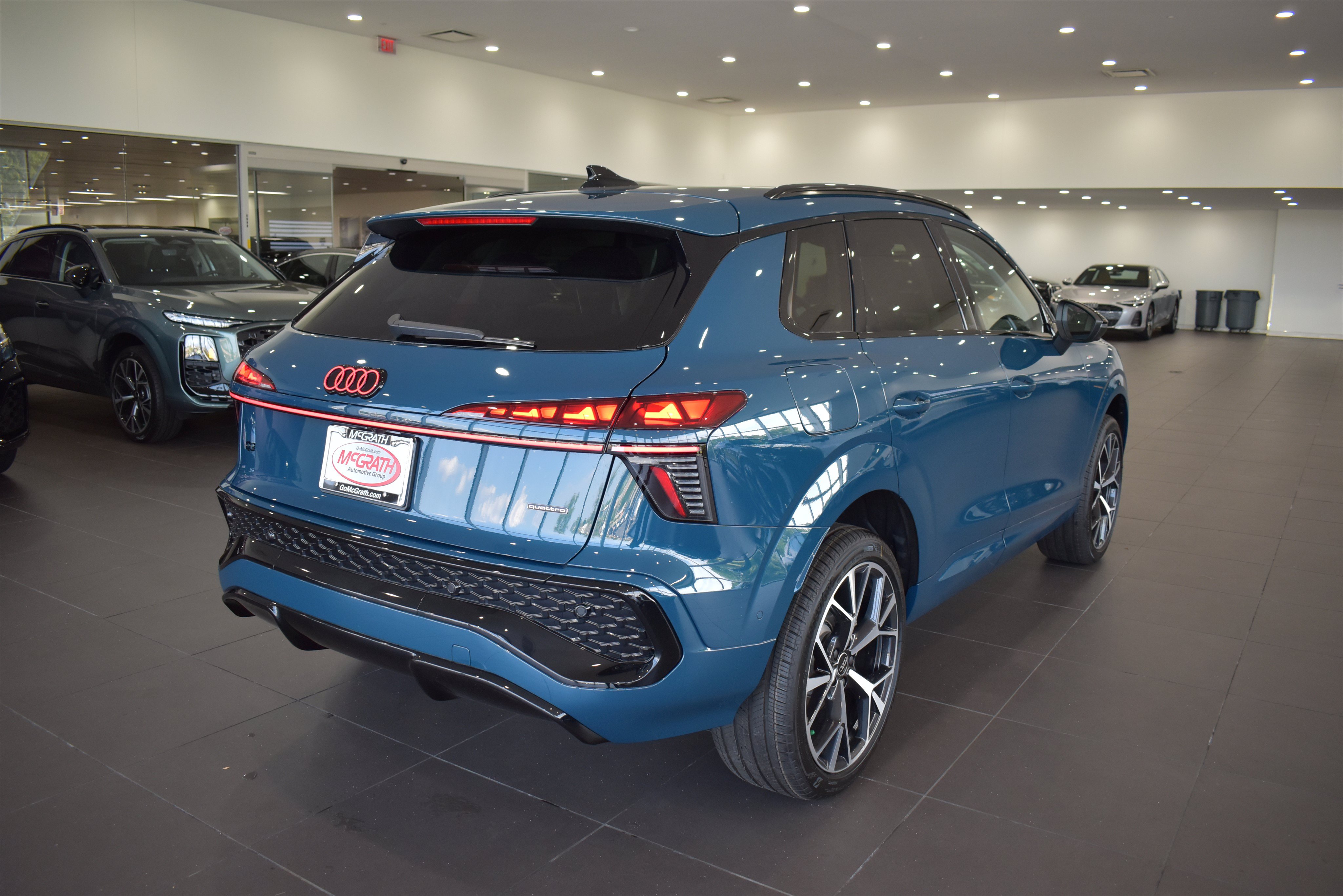 New 2026 Audi Q3 quattro 2.0T AWD/4WD image 7