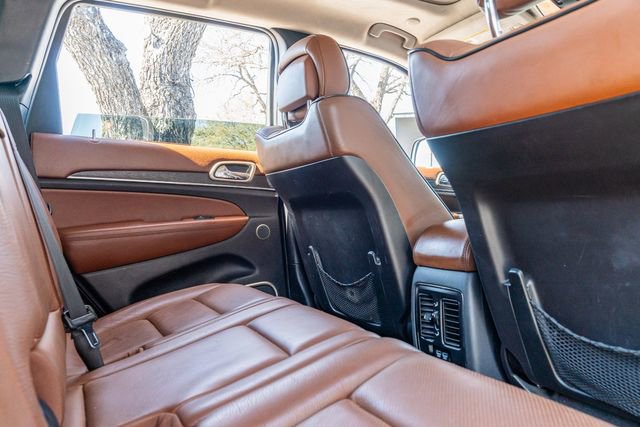 Used 2015 Jeep Grand Cherokee Summit w/ Platinum Series Group AWD/4WD image 44