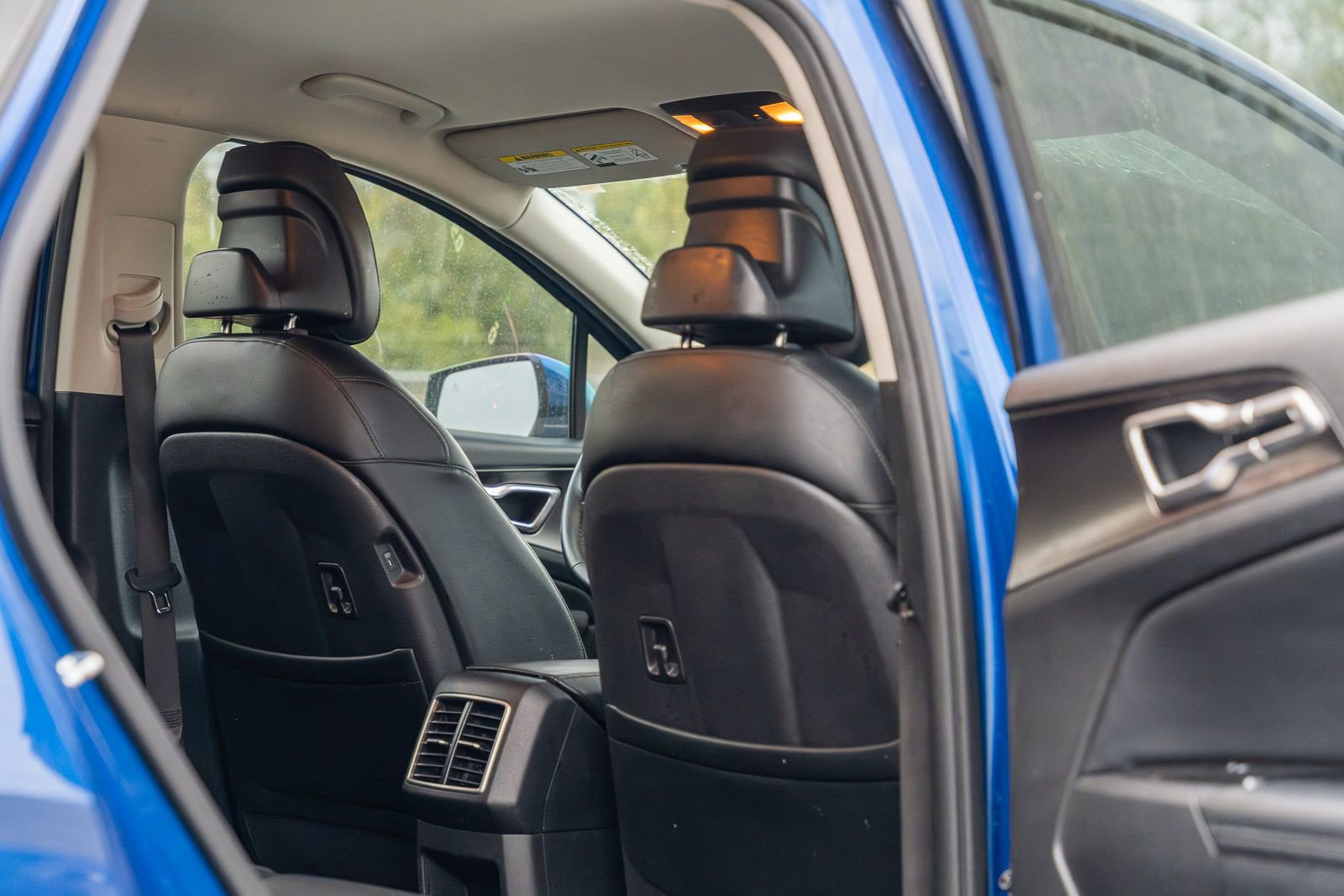 Used 2023 Kia Sportage EX image 14