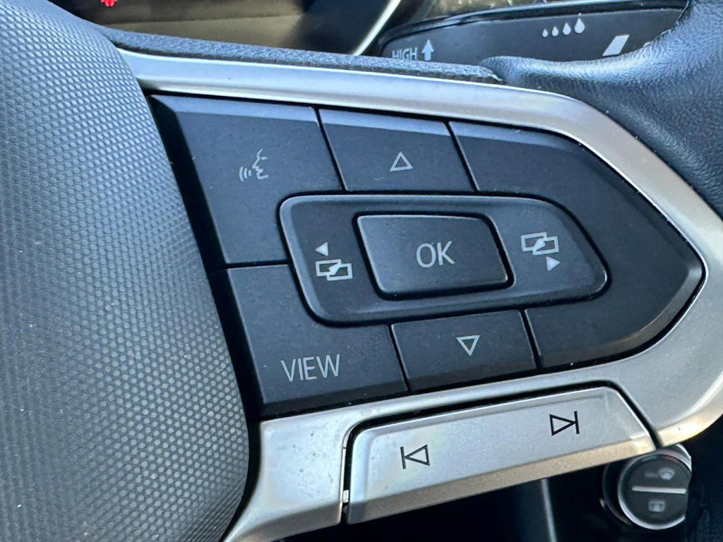 Used 2024 Volkswagen Jetta SE image 19