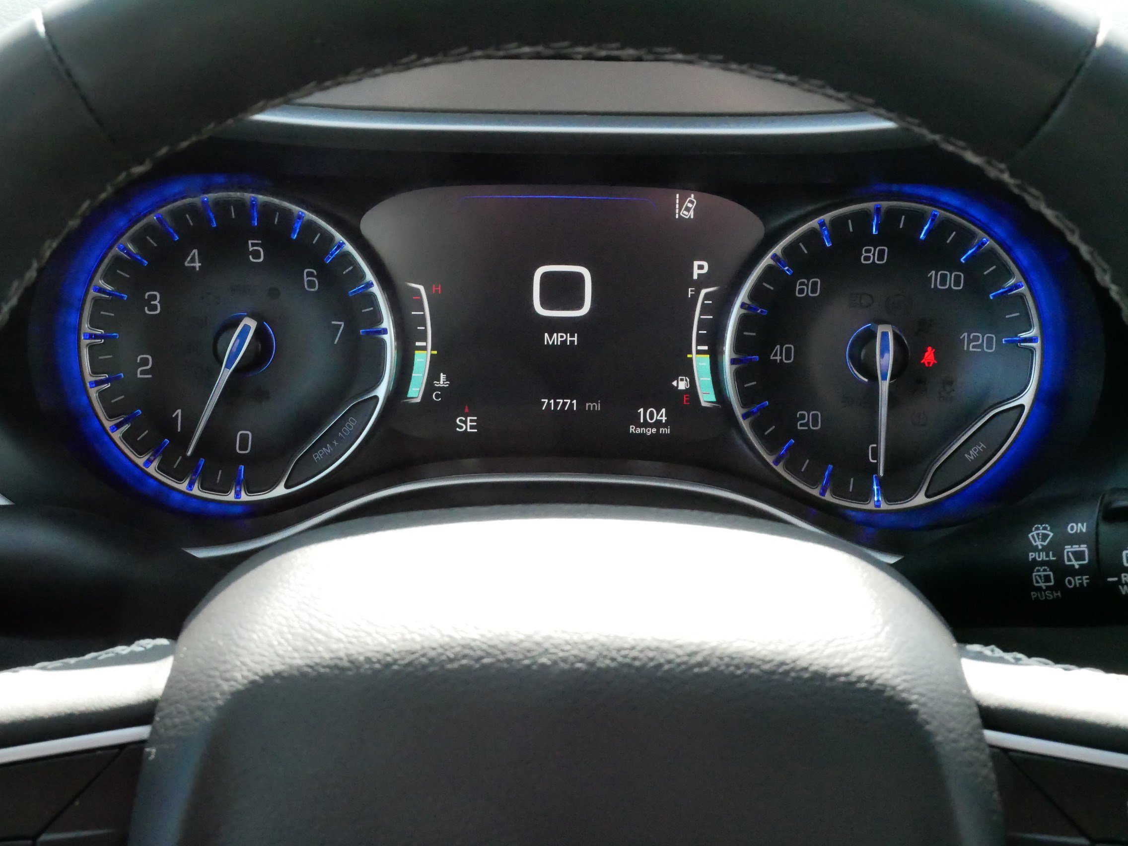 Used 2024 Chrysler Pacifica Touring-L image 21